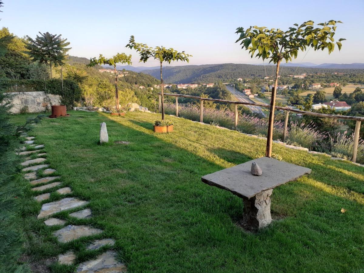 Apartmaji In Sobe Odlicna Hisa Štanjel Exterior foto